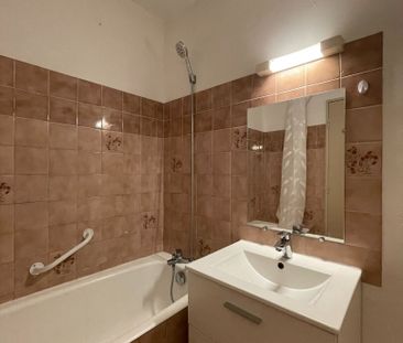 Location Appartement 2 pièces 49m² - Photo 3