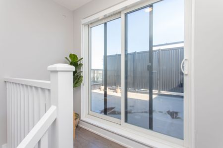 For Lease - 1121 Cooke Boulevard Unit# 11, Burlington, Ontario - Photo 3