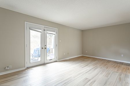 For Lease - 50 CHAPMAN Court Unit# 27, London North, Ontario - Photo 2