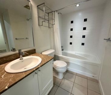 Luxury Living! North facing 1 BR + Den in Downtown Vancouver For Rent - Photo 6