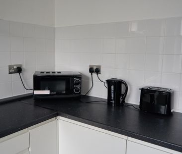 Room in a Shared Flat, Downfield Close, W9 - Photo 2