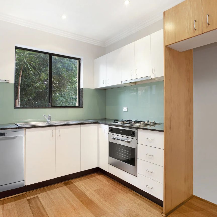 2/62-64 Clovelly Road, Randwick. - Photo 1