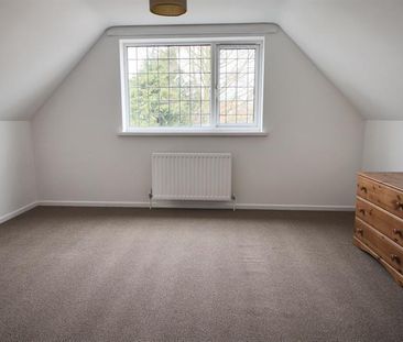 3 bedroom end of terrace house to rent - Photo 5