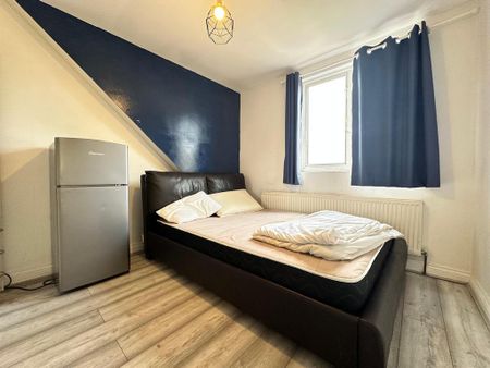 4 bedroom maisonette to rent - Photo 3