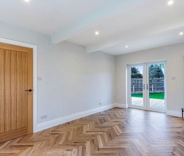 3 bedroom semi-detached house to rent - Photo 2