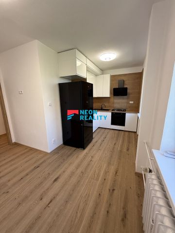 Pronájem bytu 3+kk 64 m² - Fotografie 2