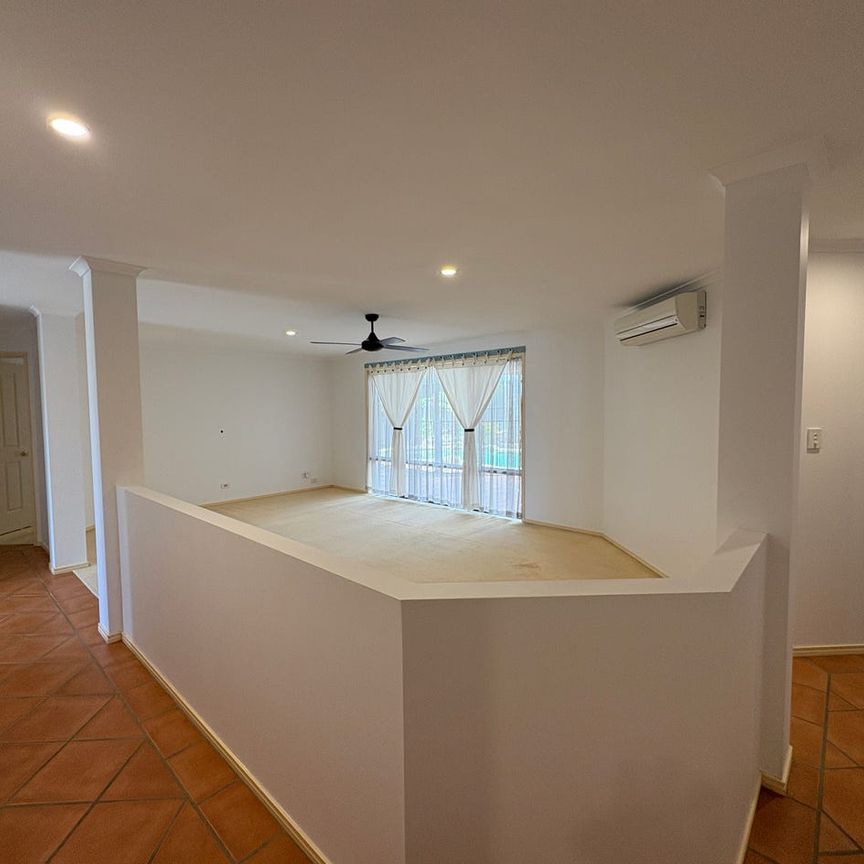 Available now, move in before Christmas! - Photo 1