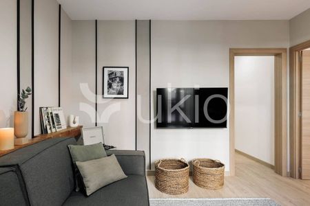 4 room luxury Apartment for rent in Barcelona, Spain - Photo 2