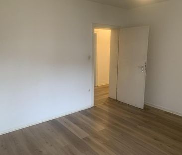 Schöne, ruhige und sonnigige 3 ZKDB Wohnung - Photo 4