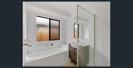 Well-Designed Family Home in a Convenient Location - Photo 2