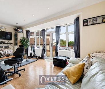 4 bedroom semi-detached house to rent - Photo 2