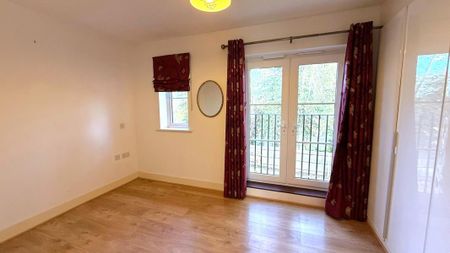 Epsom Road, Guildford - 3 bedrooms Property for lettings - Seymours - Photo 4