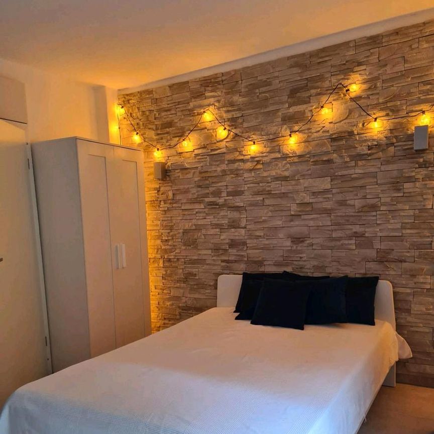 WG Zimmer für eine Studentin oder Auszubildene - Foto 2