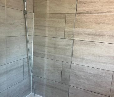 1 bedroom in a house share to rent - Photo 6
