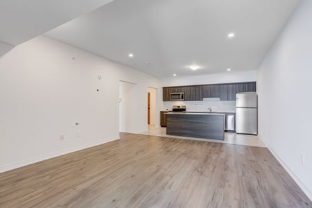 For Lease - 15 Kneeshaw Drive Unit# 413, Barrie, Ontario - Photo 3