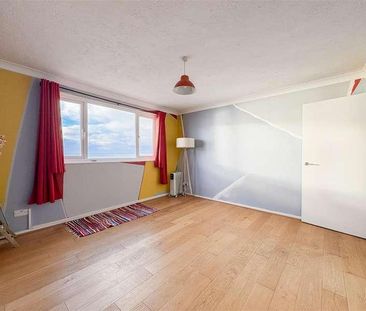 Marina, St. Leonards, TN38 - Photo 1