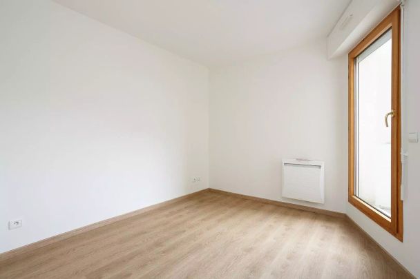 location Appartement T4 DE 86.55m² À PARIS - Photo 1