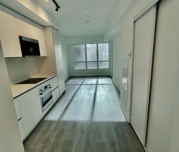For Lease - 108 PETER Street Unit# 716, Toronto, Ontario - Photo 2