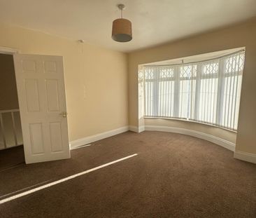 Kyle Avenue, Hartlepool - Photo 5