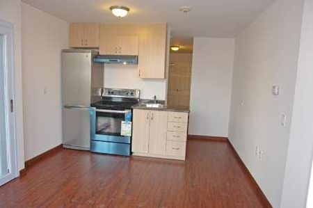 For Lease - 15 Maplewood Avenue Unit# 4, Toronto, Ontario - Photo 4