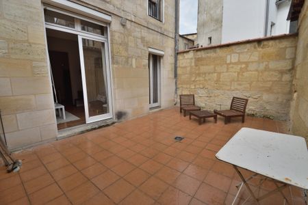 SAINT SEURIN / CROIX BLANCHE - T2 meublé avec goût + terrasse de 25m² - Photo 3