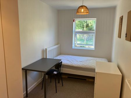 6 bedroom house - Photo 5