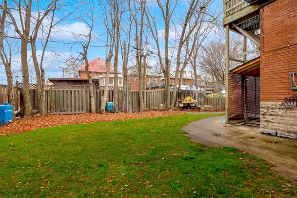 For Lease - 116 Fairholt Road Unit# 2, Hamilton, Ontario - Photo 1