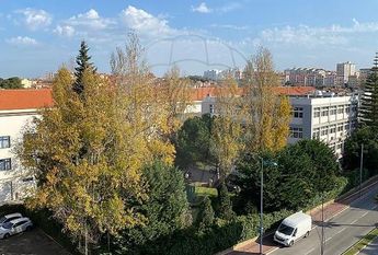 Apartamento T2 em Lisboa