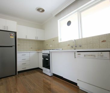 ONE BEDROOM UNIT IN SPRINGVALE - Photo 3