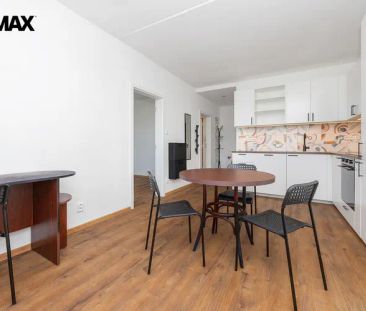 Pronájem nově zrekonstruovaného bytu, 2 +kk, 47 m - Fotografie 1