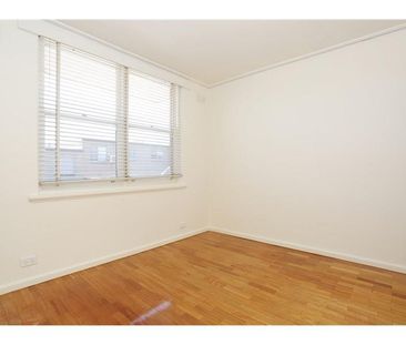 16/552 Moreland Road, Brunswick VIC 3056 - Photo 6