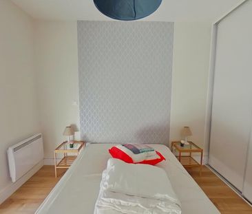 Location Appartement 2 pièces 48m² LYON 6ème - Photo 2