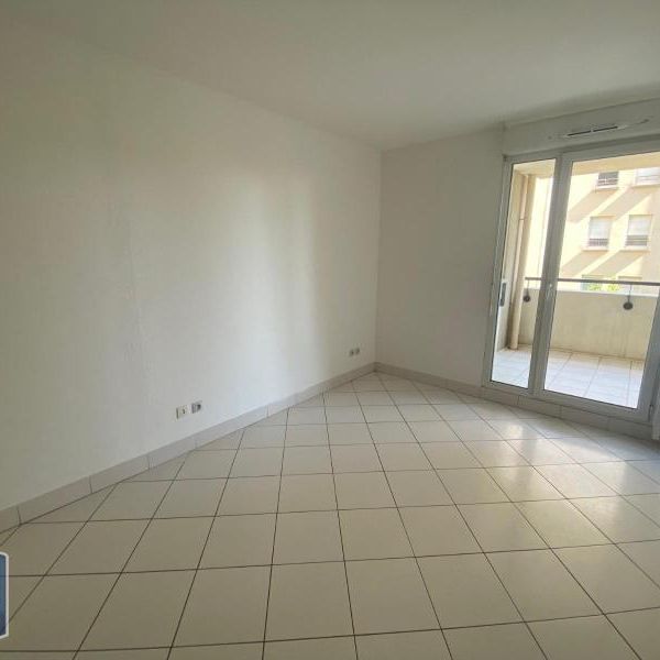 Location Appartement 2 pièces 35m² MARSEILLE 13ème - Photo 1