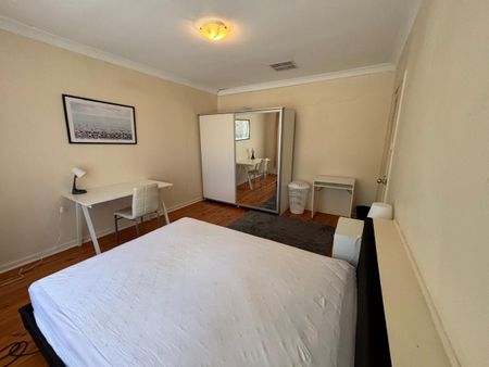 Campbelltown - Photo 4