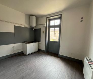 A LOUER - APPARTEMENT T2 - ROANNE MULSANT - Photo 4