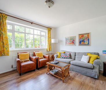 3 bedroom semi-detached house to rent - Photo 3