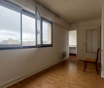 Appartement a louer Paris - Loyer €950/mois charges comprises ** - Photo 5