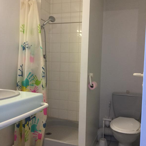 Location Appartement 1 pièce 16m² CHASSENEUIL DU POITOU 86360 - Photo 2