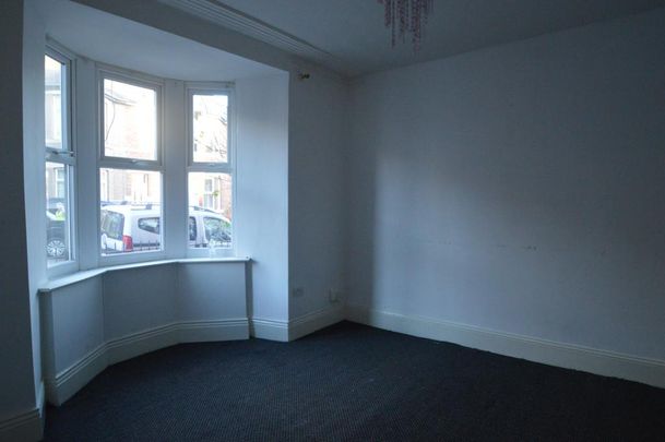 2 bedroom ground floor flat to rent - Photo 1