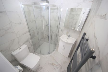Holly Grove, Kingsbury, NW9 - Photo 4