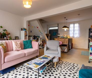 2 Bed Semi-Detached House, Florist Mews, SE6 - Photo 2