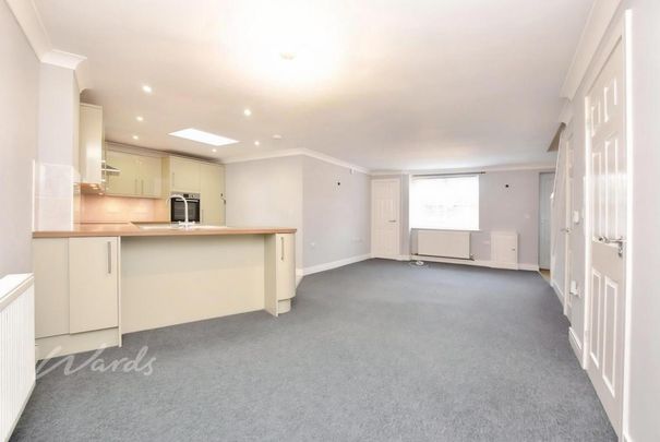 2 bedroom semi-detached house to rent - Photo 1