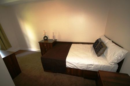 5 bedroom house to rent - Photo 2