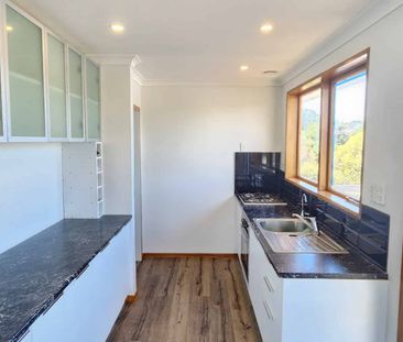 Westown, 3 bedrooms - Photo 5