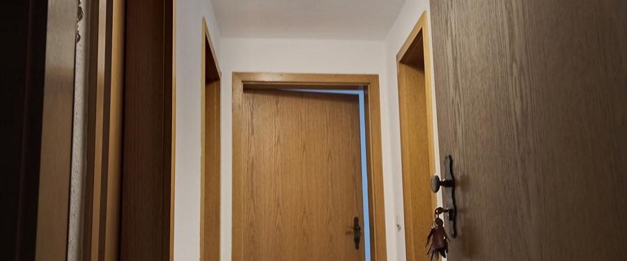 ruhige zentrale 2 Raum Seniorenwohnung in Erdgeschoss - Photo 1