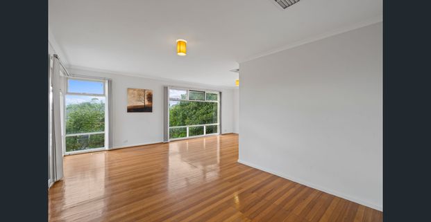 EVERYTHING YOU NEED! - Photo 1