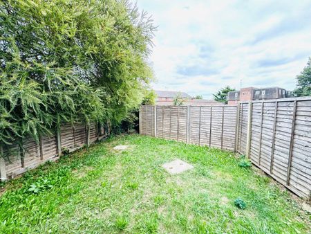 94, Bradshaw Road, Chichester - Photo 3