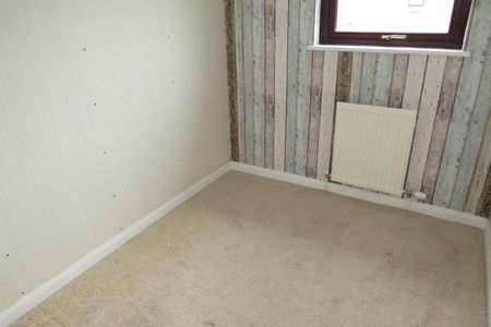 Guthrie Close - Photo 2