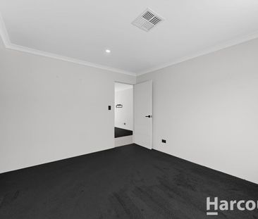 STYLISH COASTAL LIVING AT ITS BEST! - Photo 6