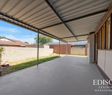 PRIME LOCATION! Don't Miss Out! - Photo 2